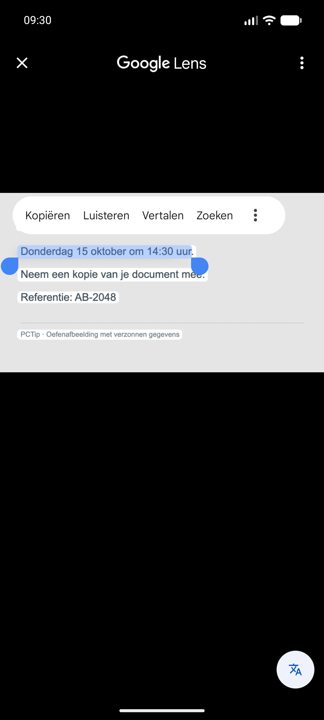Google Lens met de geselecteerde datumregel, blauwe selectiegrepen en de knop Kopiëren.